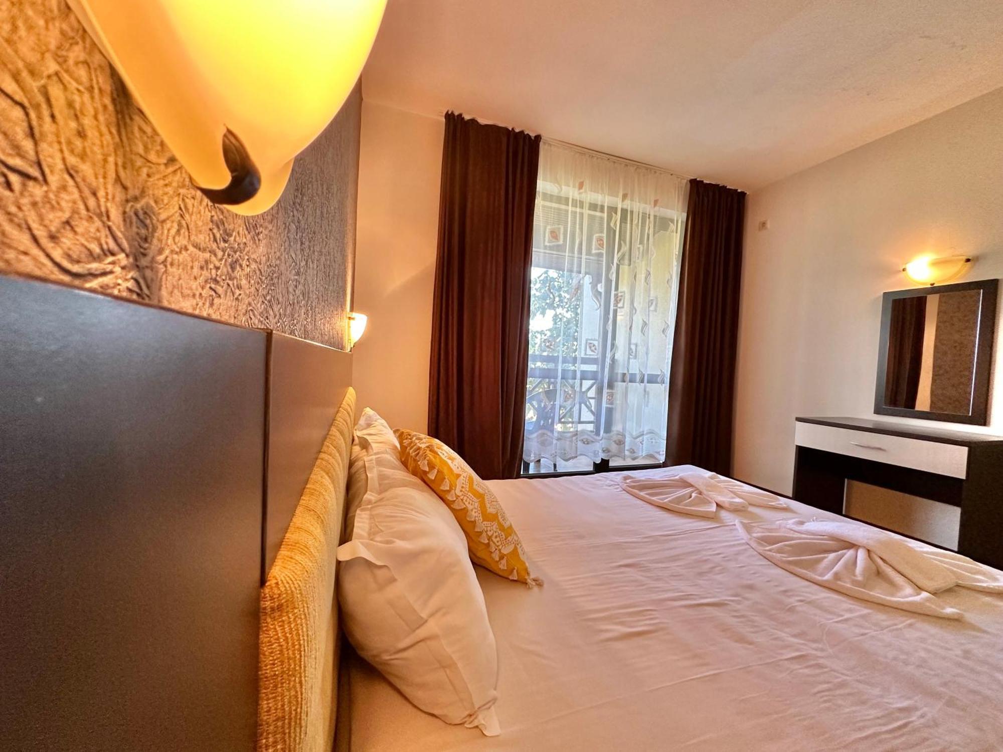 Menada Imperial Heights Villas ซันนีบีช ภายนอก รูปภาพ
