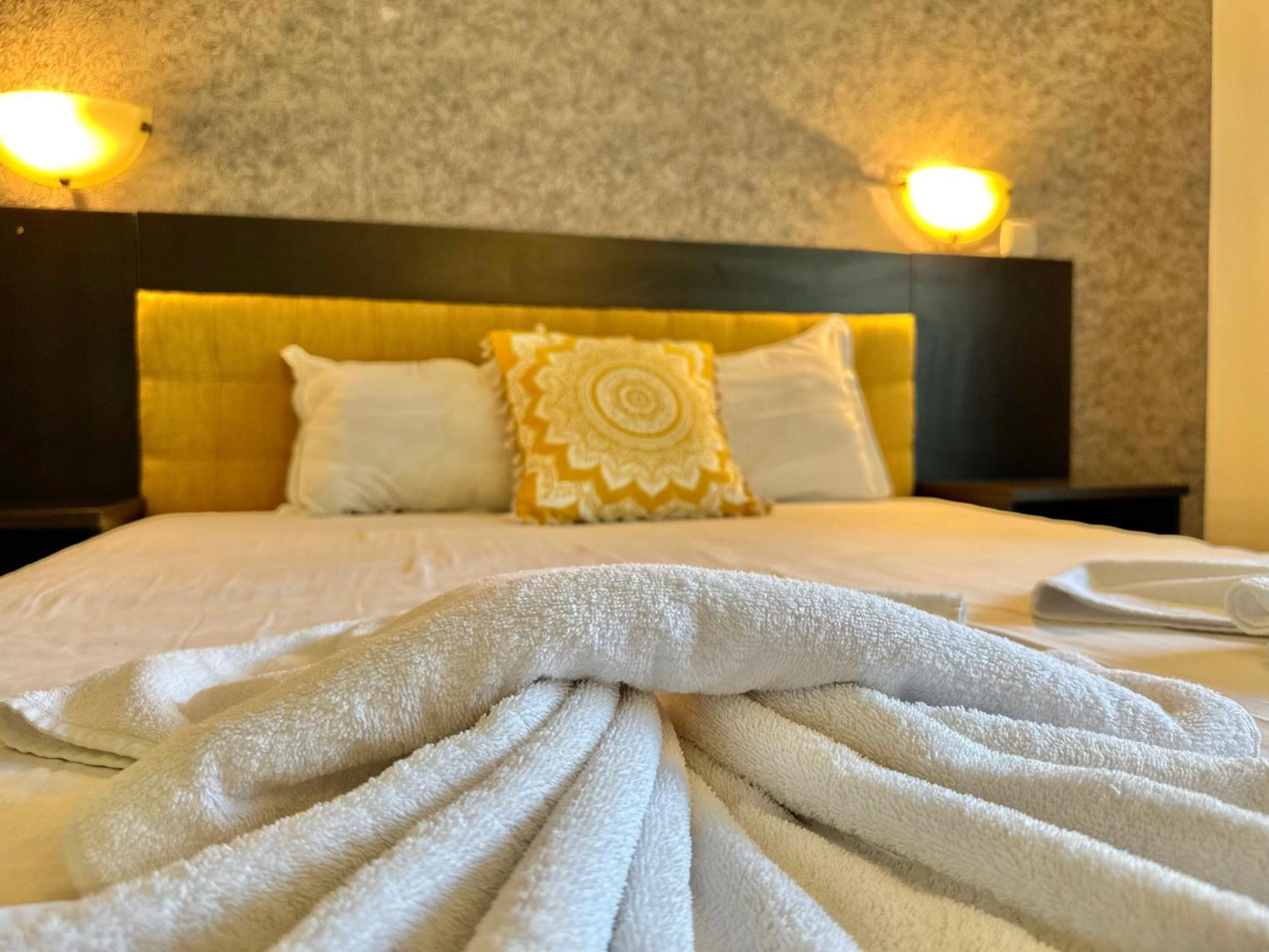 Menada Imperial Heights Villas ซันนีบีช ภายนอก รูปภาพ