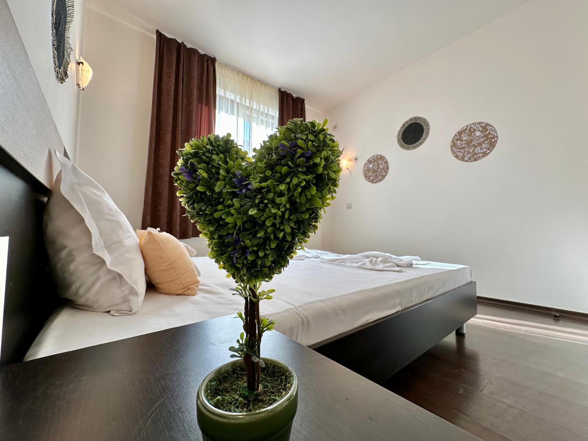 Menada Imperial Heights Villas ซันนีบีช ภายนอก รูปภาพ